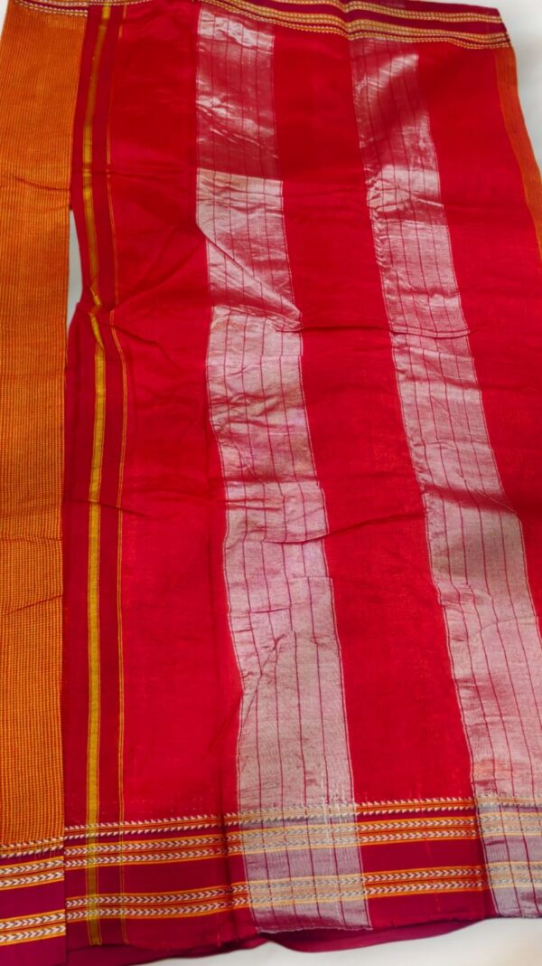 Ilkal saree with Chex pattern and Gayatri border