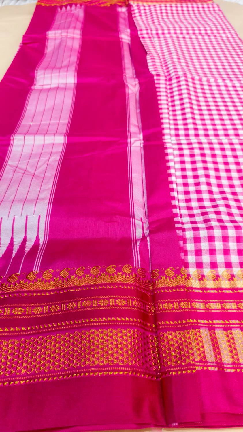 Pink Small Checks Ilkal Cotton Silk Saree with Chikki Paras Border – Ikatra
