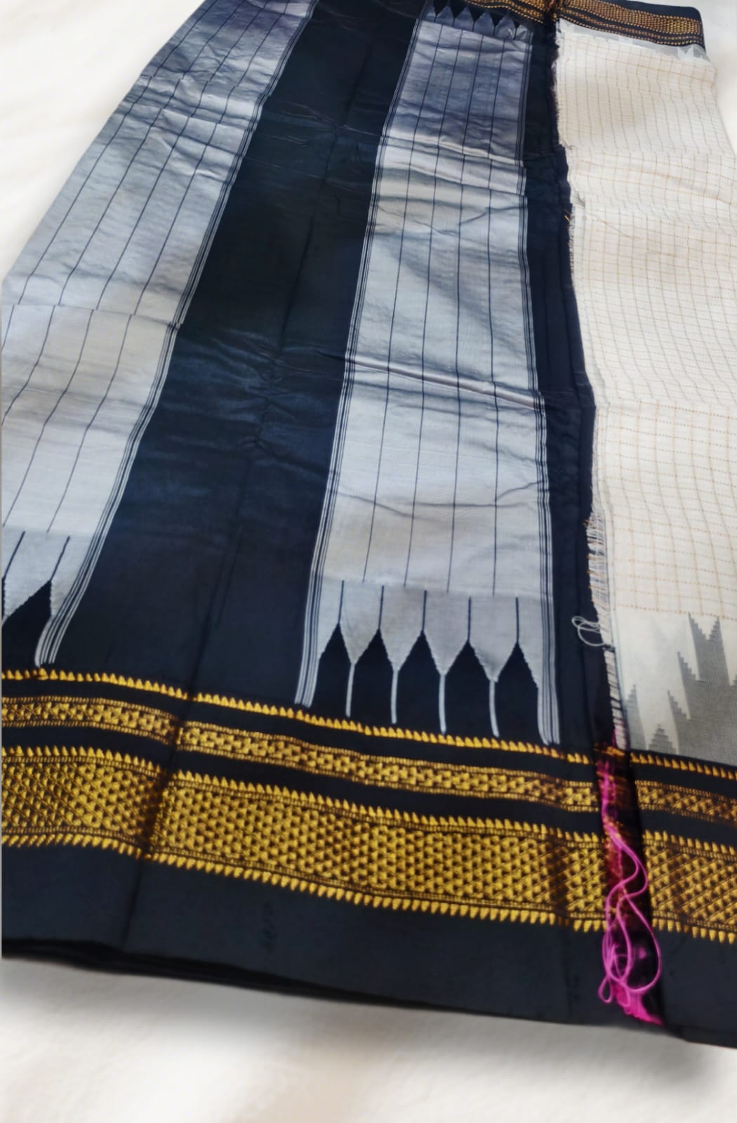 Ilkal Checks Chaduranga Temple Saree