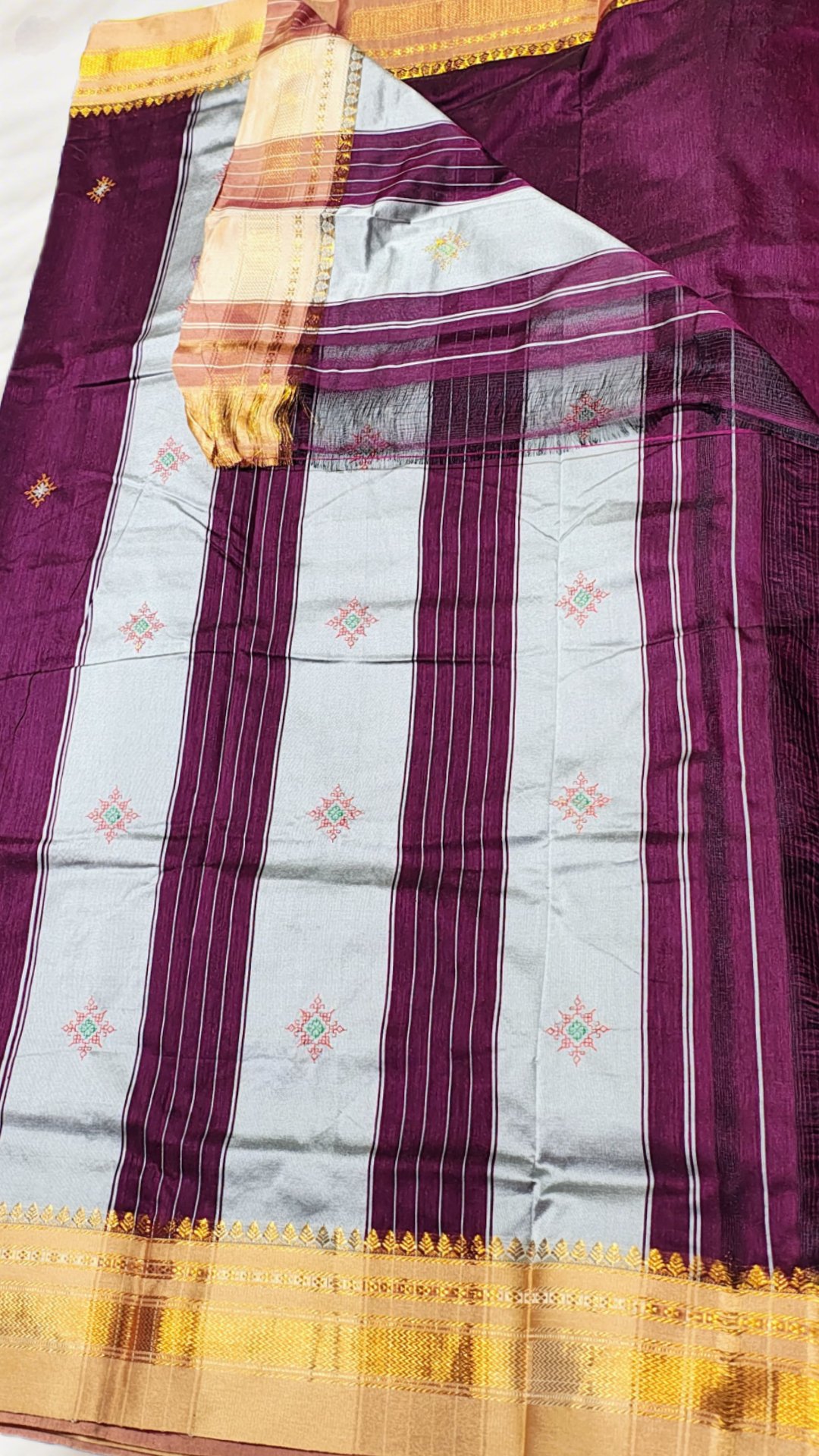 Magenta Ilkal Kasuti Saree – Soft Silk Cotton with Chikki Paras Border & Patti Pallu - Image 2