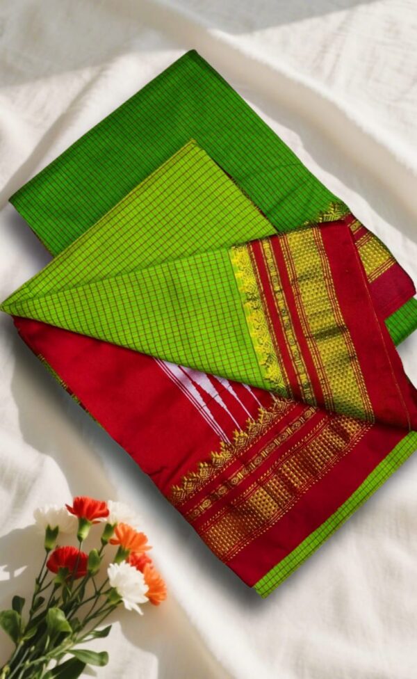 Green and Red Tana Kaddi Checks Ilkal Saree | ikatra
