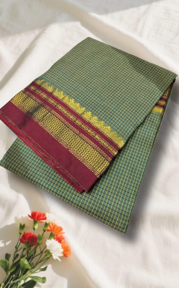 Tana Kaddi Checks Ilkal Saree | ikatra