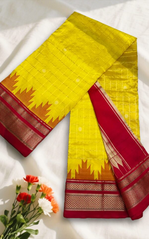 Gadwal Jari Checks Butta Ilkal Silk Saree with Chikki Paras Border
