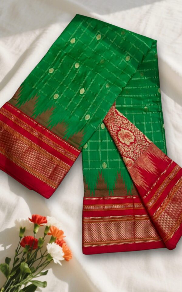 Green Gadwal Jari Checks Butta Ilkal Silk Saree with Chikki Paras Border