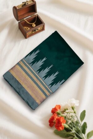 Deep Green Temple Gadwal plain saree Pallu - ilkal pallu