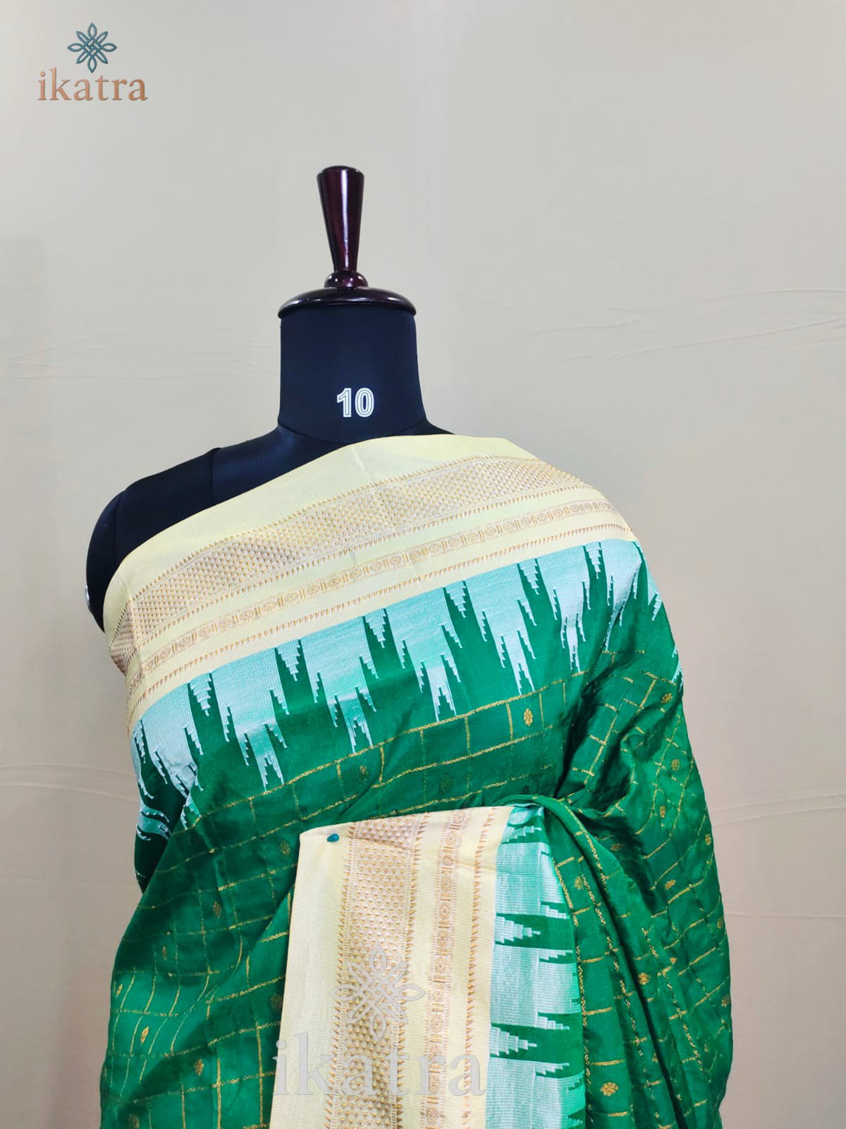 Temple Border Zari Checks With Butta Saree - Image 2