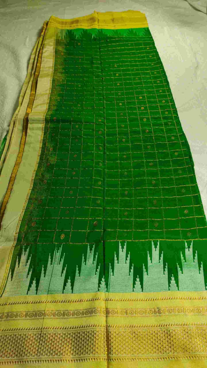 Temple Border Zari Checks With Butta Saree - Image 8