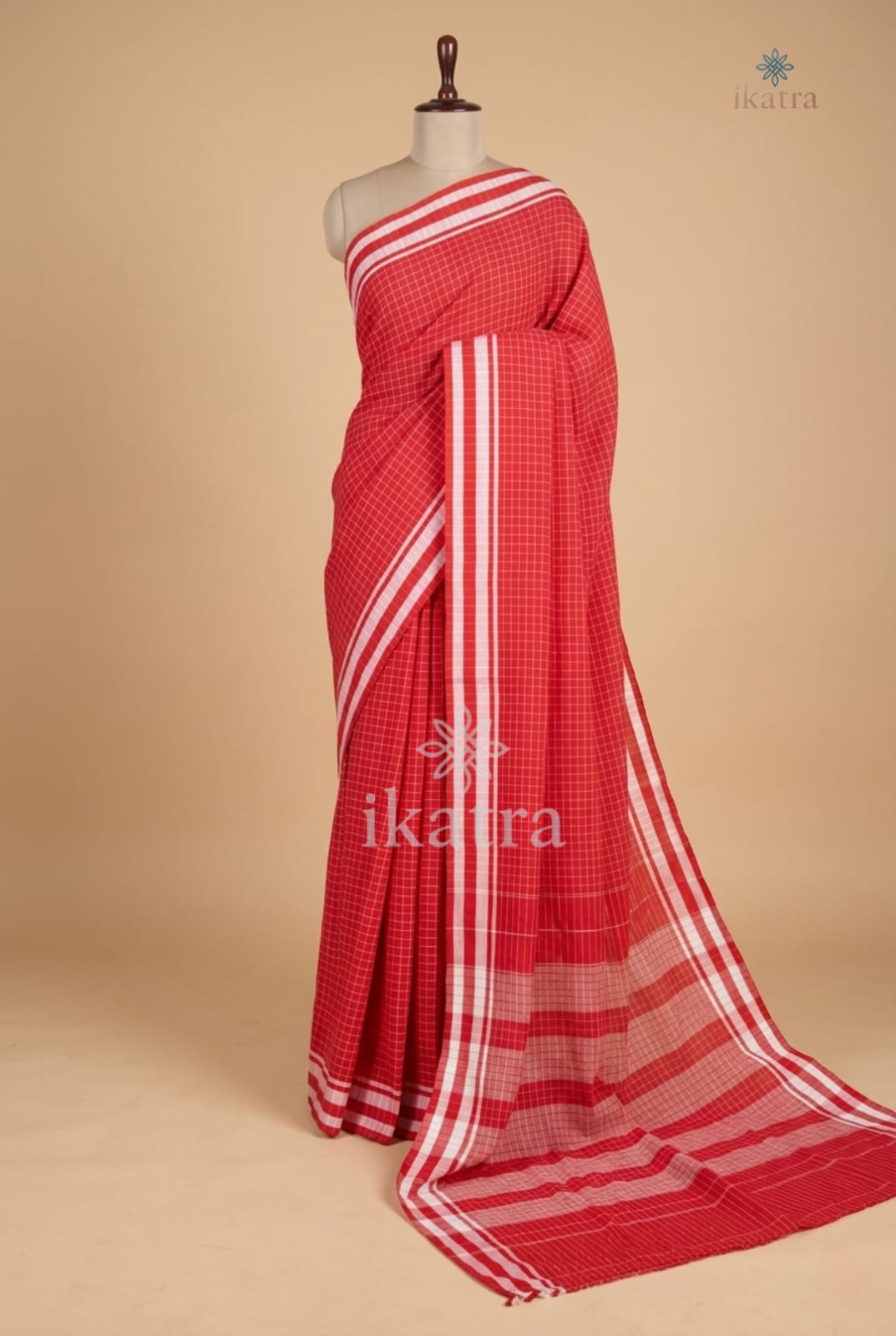 Patteda Anchu Checks with Plain Border – Red & White Saree