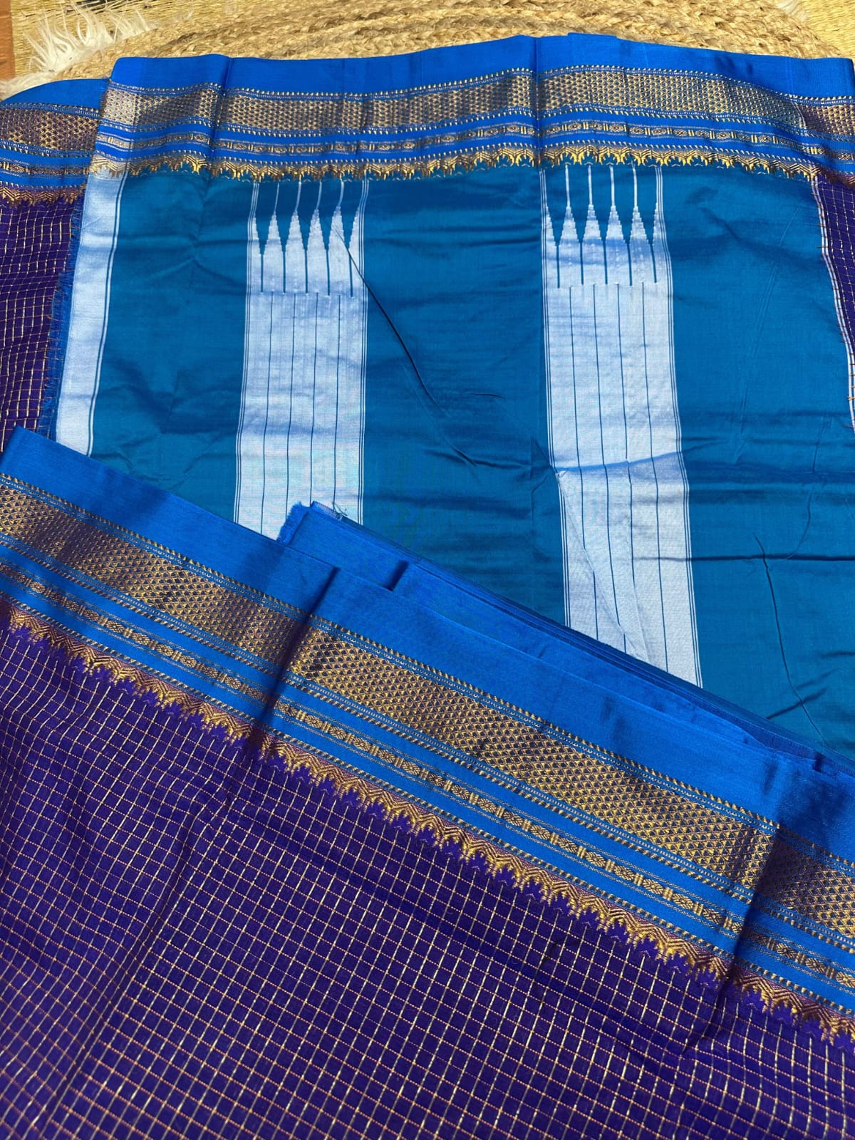 blue Ilkal Small jariCheck Cotton Silk Saree - Image 3