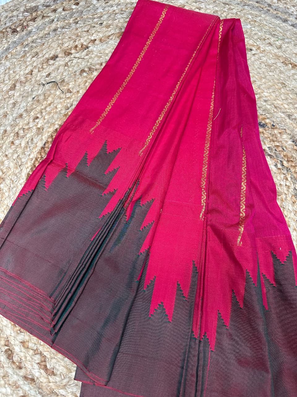 Borderless Ilkal Saree with Horizontal Jari Lines & Tope Pallu - Image 2