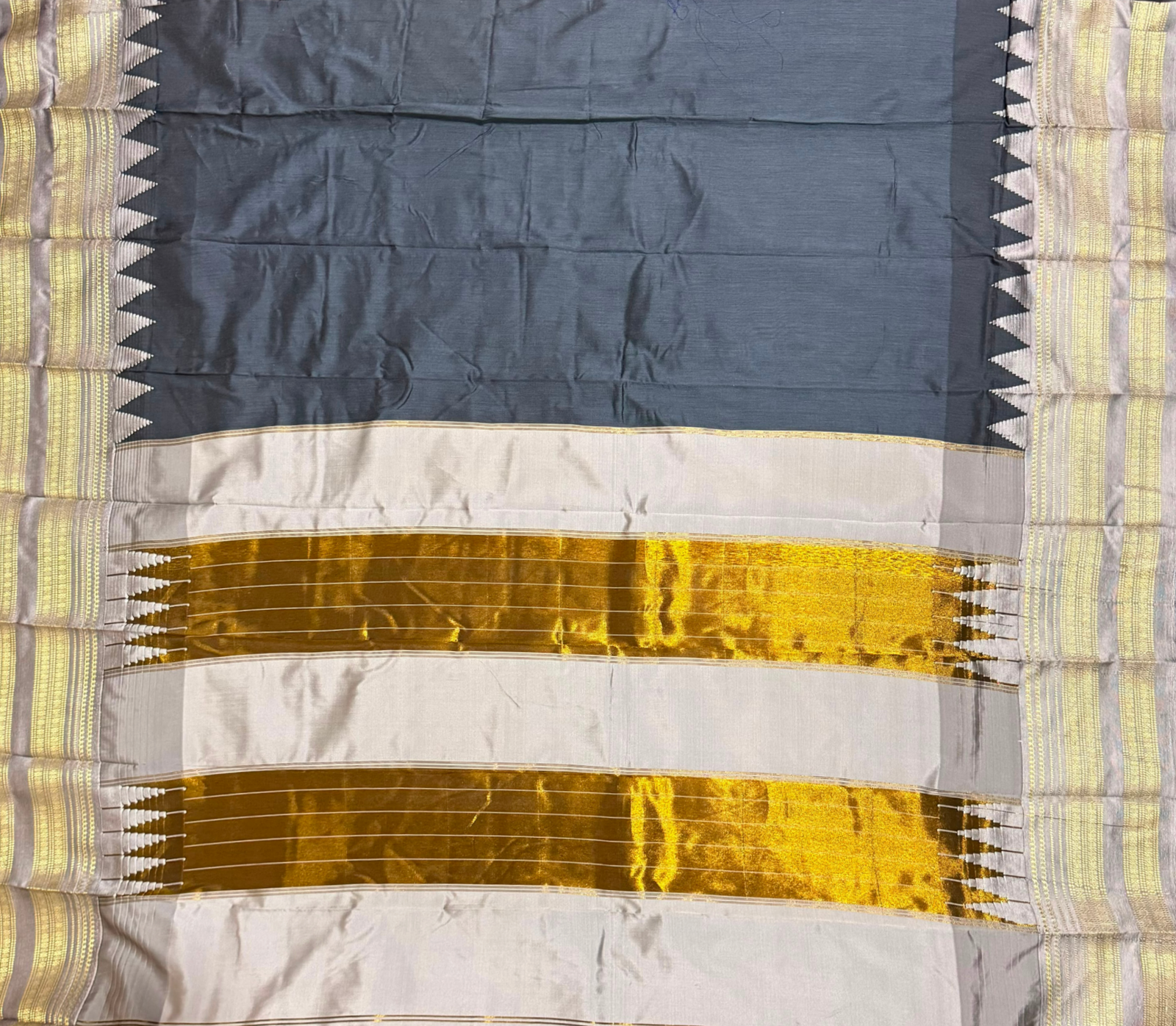 Horizontal Jari Patti Big Temple Border Ilkal Saree - Image 2