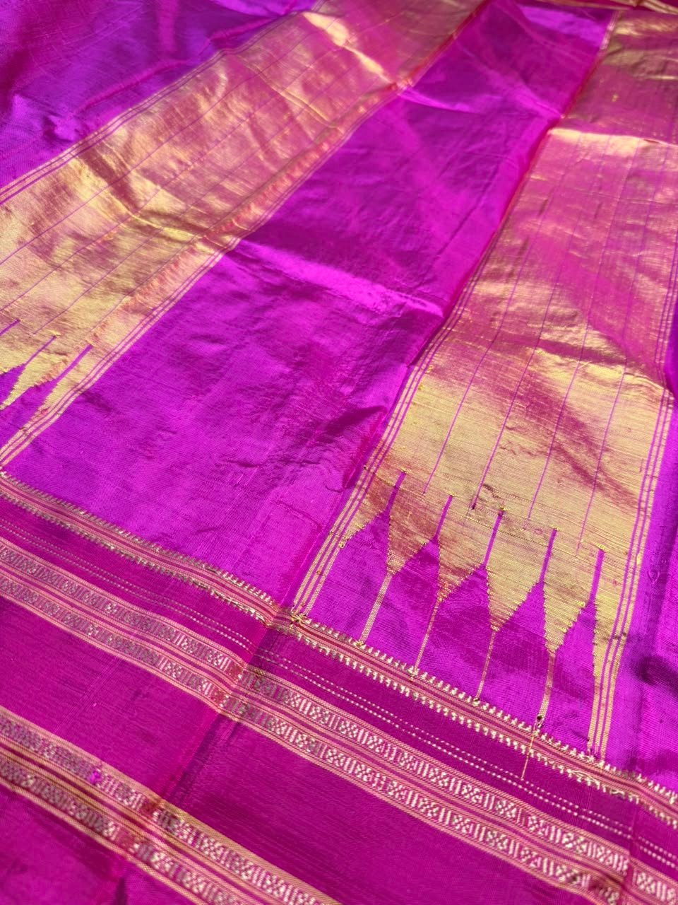 Handloom Ilkal Special Gayatri Saree – Viscose by Cotton with Silk Pallu - Image 4