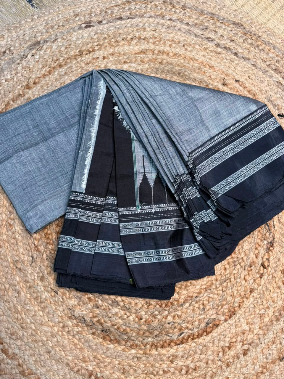 Handloom Ilkal Special Gayatri Saree – Viscose by Cotton with Silk Pallu