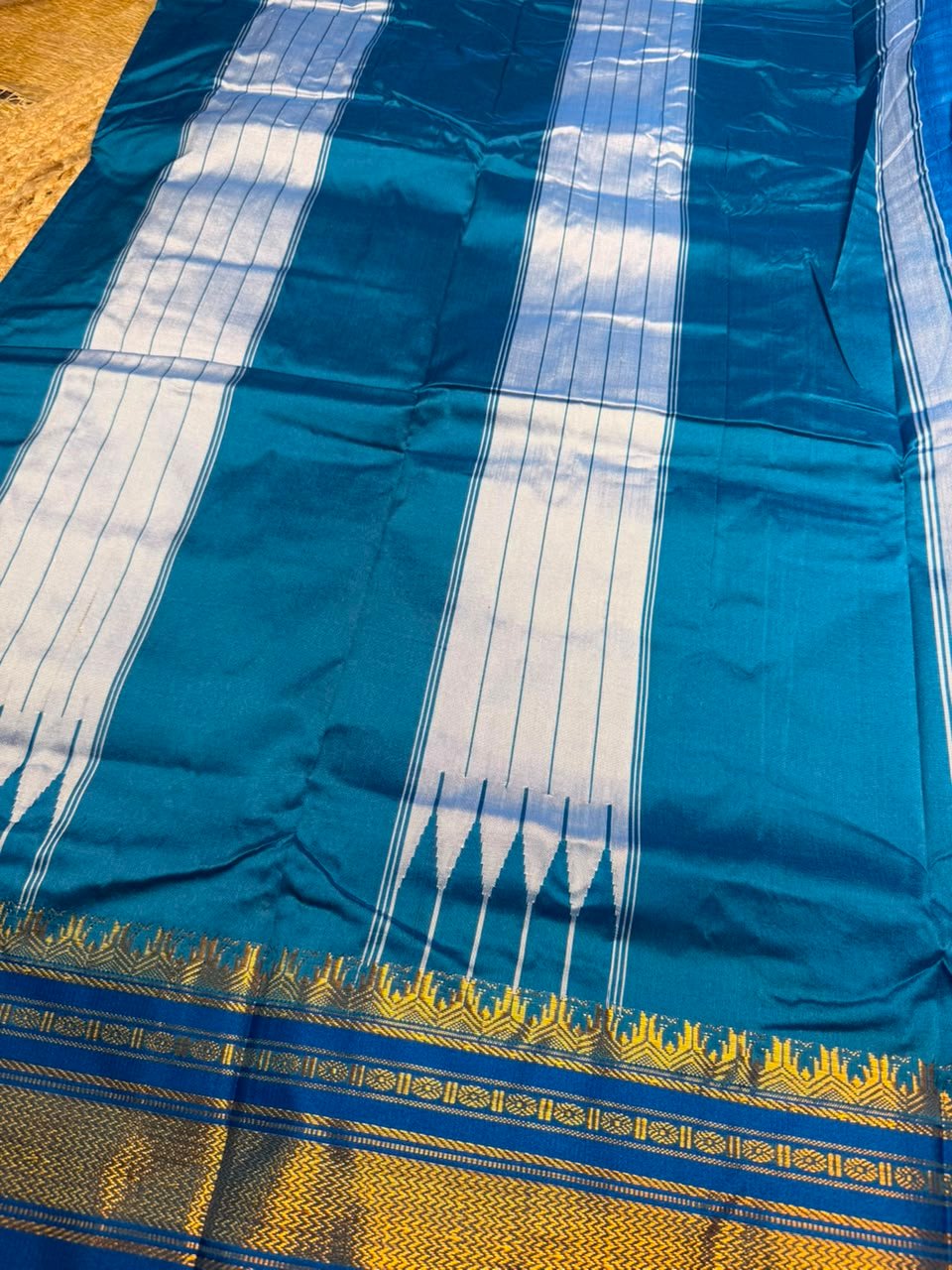 blue Ilkal Small Check Cotton Silk Saree - Image 4