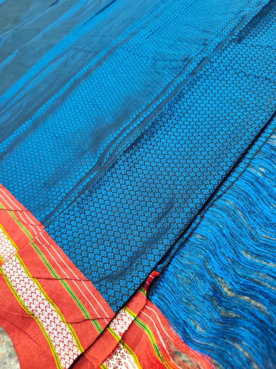 Khun Saree –