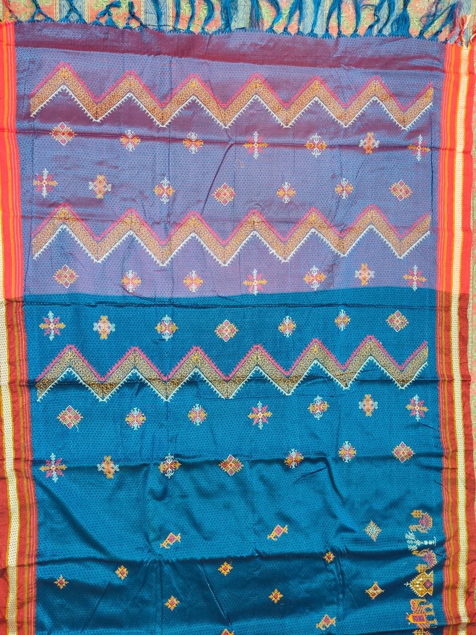 Khun Saree – Kasuti Work Traditional Elegance - Image 6